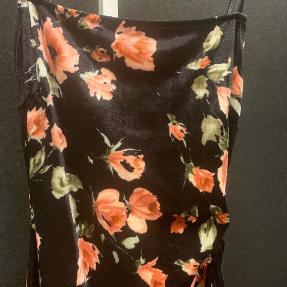 FAVE IN FLORAL MINI DRESS - Picture 7 of 10